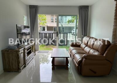 Townhouse at Grande Pleno Mega Bangna for rent