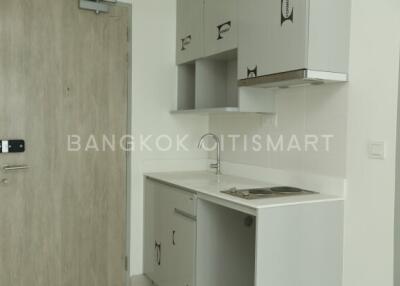 Condo at Ideo Mobi Rama 9 for sale