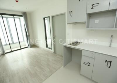 Condo at Ideo Mobi Rama 9 for sale