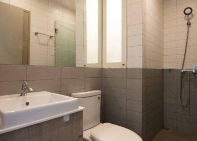 2-BR Condo at Ideo Mobi Sukhumvit 81 near BTS On Nut