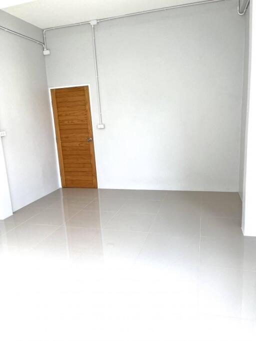 Commercial for Sale in Thung Wat Don