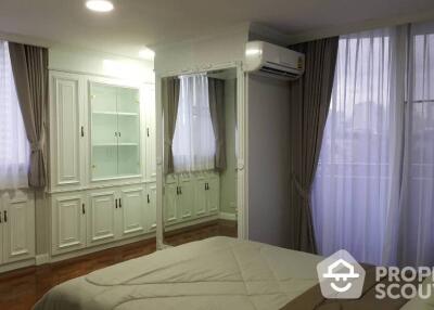 2-BR Condo at Supalai Place Sukhumvit 39 near BTS Phrom Phong (ID 467275)