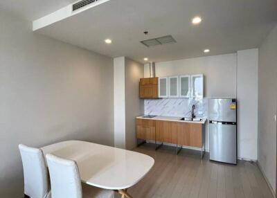 1-BR Condo at Noble Ploenchit near BTS Phloen Chit