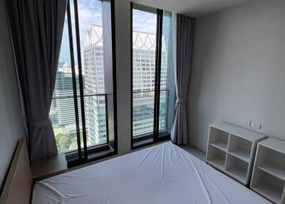 1-BR Condo at Noble Ploenchit near BTS Phloen Chit