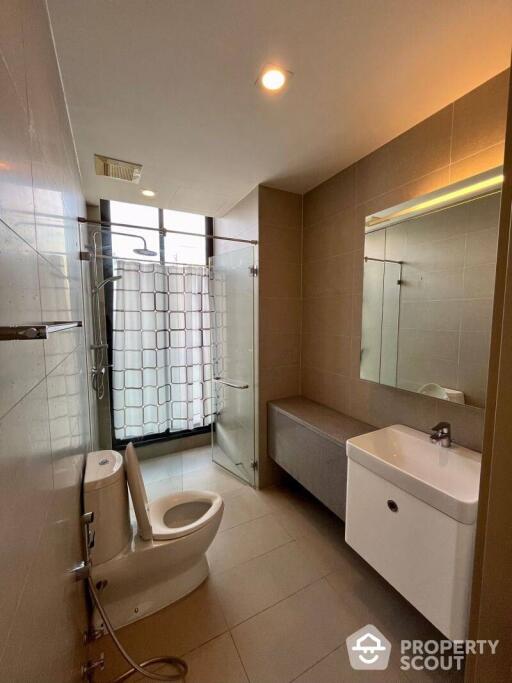 1-BR Condo at Noble Ploenchit near BTS Phloen Chit