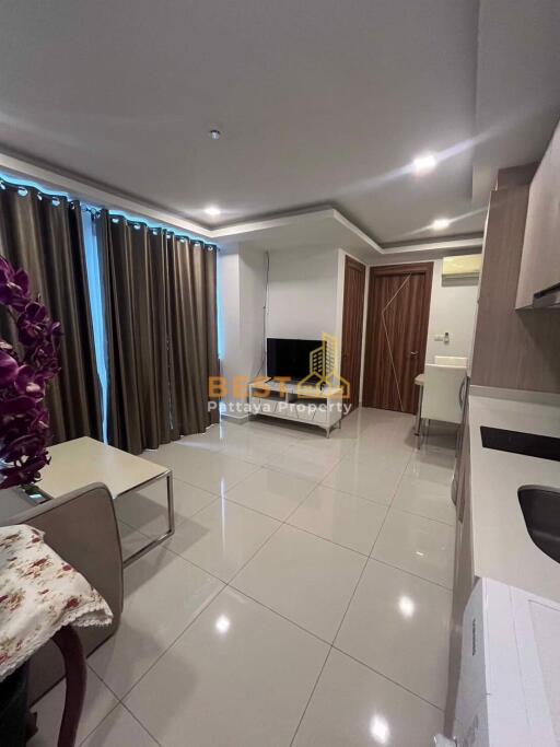 2 Bedrooms Condo in Arcadia Beach Resort South Pattaya C011973