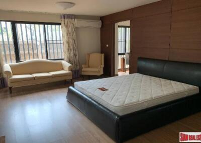 Baan Piyabutr - Large Three Bedrooms Condo for Rent with Extra Balconies and City Views