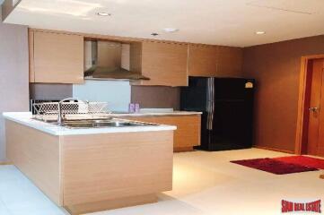 The Emporio Place - 1 Bedroom and 1 Bathroom, 65 sqm, Phrom Phong