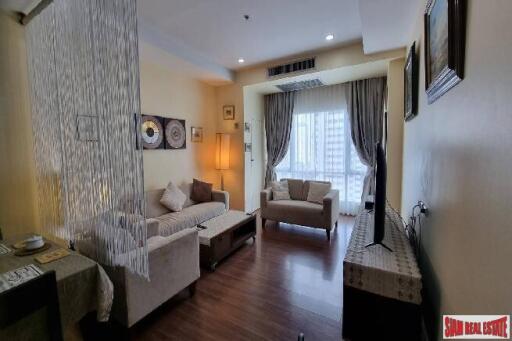 The Trendy Condo - Big and New renovated One Bedroom Condo for Rent only 3 Minutes to BTS Nana.