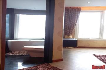 The Infinity Condominium - 2 Bedrooms and 2 Bathrooms for Rent in Silom Area of Bangkok