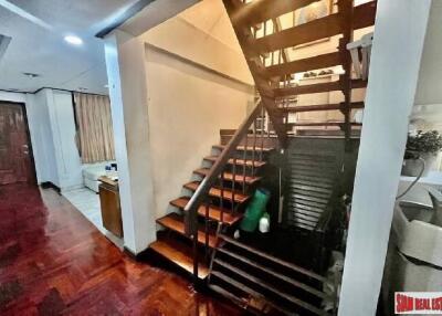 Townhome in Phrom Phong - Spacious 5-Bedroom 5-Bathroom Townhome For Rent In Popular Bangkok Neighborhood