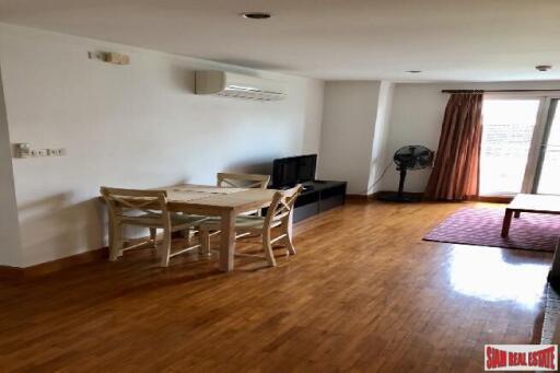 Lovely 2 Bedroom. Central but quiet. Baan Siri Sathorn