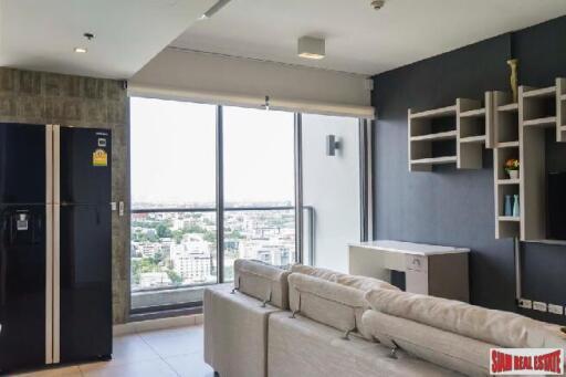 The Lofts Ekkamai - 2 Bedrooms and 2 Bathrooms for Rent in Phrom Phong Area of Bangkok