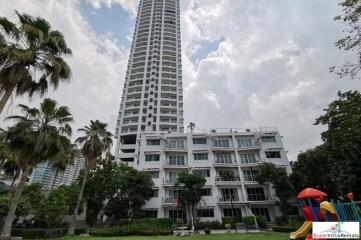 Supalai River Place - Two Bedroom Corner Unit with Amazing City and Chao Phraya River Views at Krung Thonburi