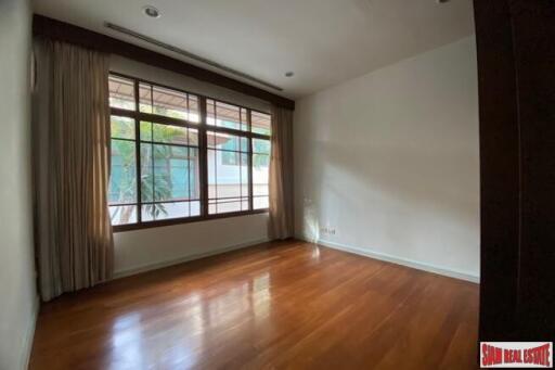 Baan Sansiri Sukhumvit 67 - Excellent Luxury Five Bedroom Home for Rent in a Gated Phra Khanong Estate - Pet Friendly