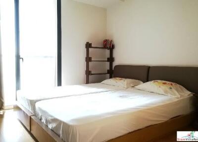 The Met l Bright Contemporary Two Bedroom Condo with City Views in Chong Nonsi