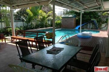Five Bedroom Home with Private Salt Water Pool on Thonglor BTS