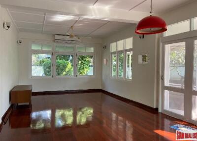 Five Bedroom Home with Private Salt Water Pool on Thonglor BTS