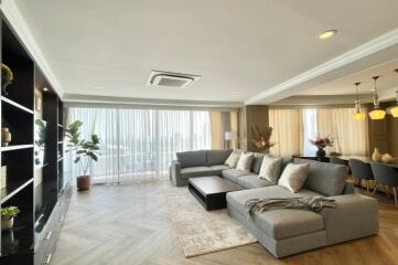 Supakarn Condominium - Large 3 Bed Condo for Rent with Stunning River Views