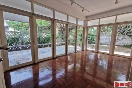 Two Bedroom Pet Friendly House for Rent with Nice Yard and Close to BTS Ekkamai