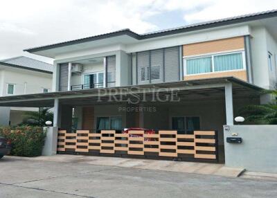 Patta Village – 3 Bed 3 Bath in East Pattaya PC7932