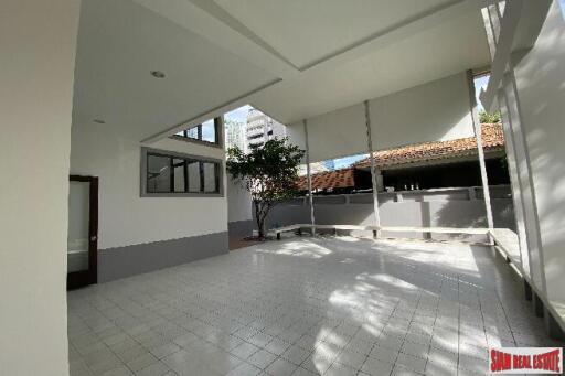 Amazing Spacious 3 Bedroom House for Rent in Nana