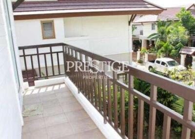 Tropical Village – 3 Bed 3 Bath in East Pattaya PC5669