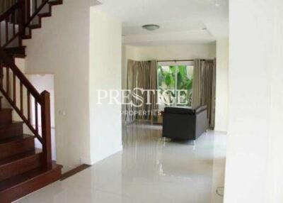 Tropical Village – 3 Bed 3 Bath in East Pattaya PC5669