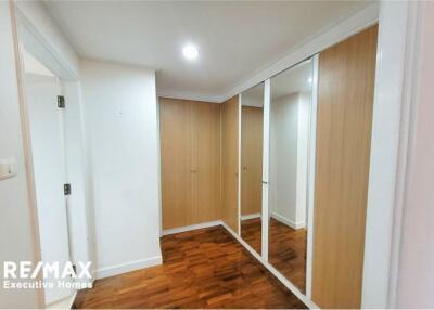 Apartment 2+1 Bed For Rent On Langsuan