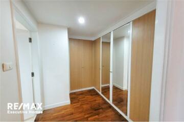 Apartment 2+1 Bed For Rent On Langsuan