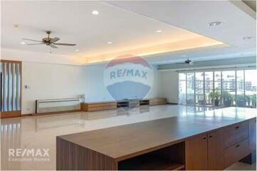 Luxurious 4 Bed Condo for Rent in Sathorn with Spectacular Views