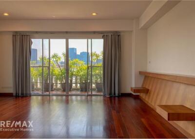 Luxurious 4 Bed Condo for Rent in Sathorn with Spectacular Views