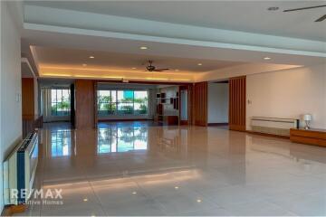 Luxurious 4 Bed Condo for Rent in Sathorn with Spectacular Views