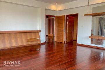 Luxurious 4 Bed Condo for Rent in Sathorn with Spectacular Views