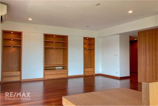 Luxurious 4 Bed Condo for Rent in Sathorn with Spectacular Views