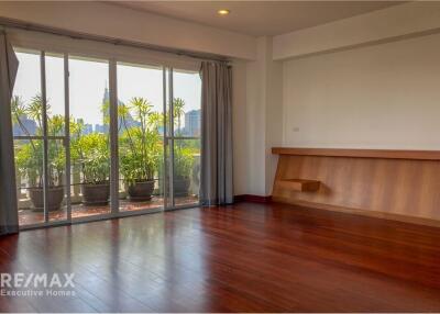 Luxurious 4 Bed Condo for Rent in Sathorn with Spectacular Views