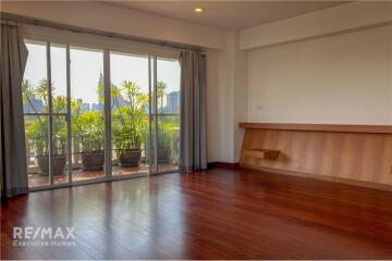 Luxurious 4 Bed Condo for Rent in Sathorn with Spectacular Views