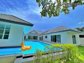 Luxury 5 Bedroom Pool Villa In East Pattaya For Rent