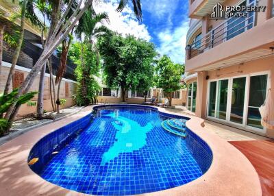 6 Bedroom Pool Villa In East Pattaya Near Jomtien Beach For Rent