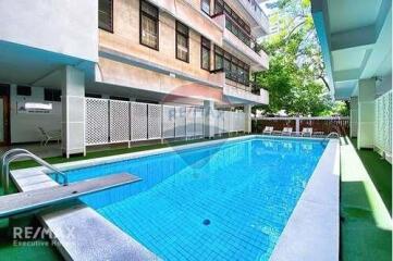 Pet friendly 1 Bed / 1 Bath in Sukhumvit 24 BTS Phrom Phong