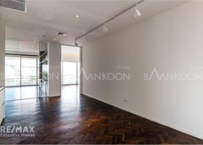 Luxurious 4-Bedroom Condo in Sathorn with Modern Design