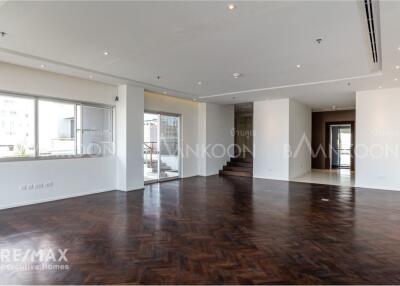 Luxurious 4-Bedroom Condo in Sathorn with Modern Design