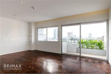 Luxurious 4-Bedroom Condo in Sathorn with Modern Design