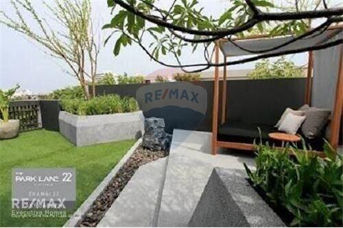 Brand New 3-Bedroom Pool Villa for Rent in Sukhumvit 63, BTS Ekamai