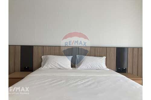 Modern 3 Bed Condo for Rent near BTS Thonglor on Sukhumvit 55