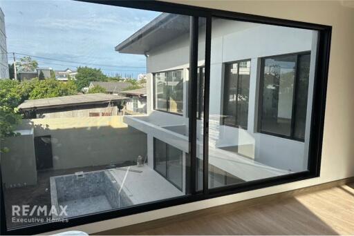 For Rent: New Luxurious Detached House in Sukhumvit 65