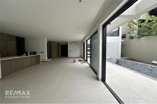 For Rent: New Luxurious Detached House in Sukhumvit 65