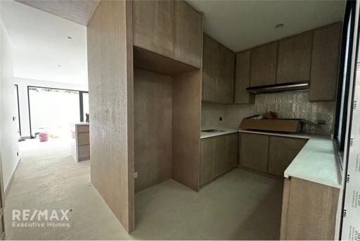 For Rent: New Luxurious Detached House in Sukhumvit 65