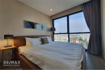 Luxurious 2-Bedroom Condo at Ashton Asoke  High Floor with Stunning City Views  1 Min Walk to MRT Sukhumvit