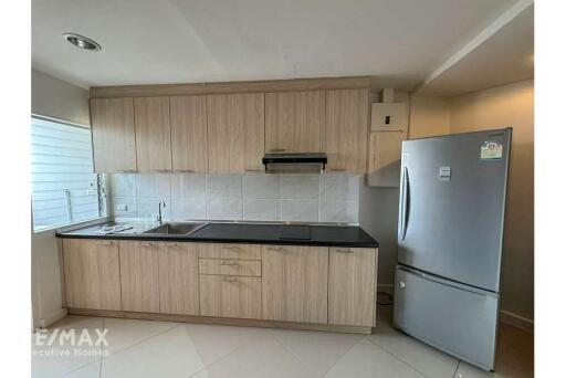 2 Bed Condo for Sale near BTS Phrom Phong, Sukhumvit 39